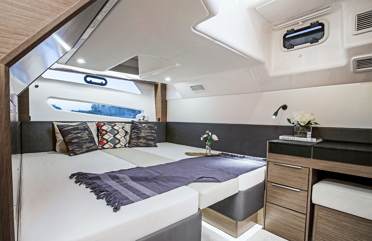 BAVARIA Motorboot S45