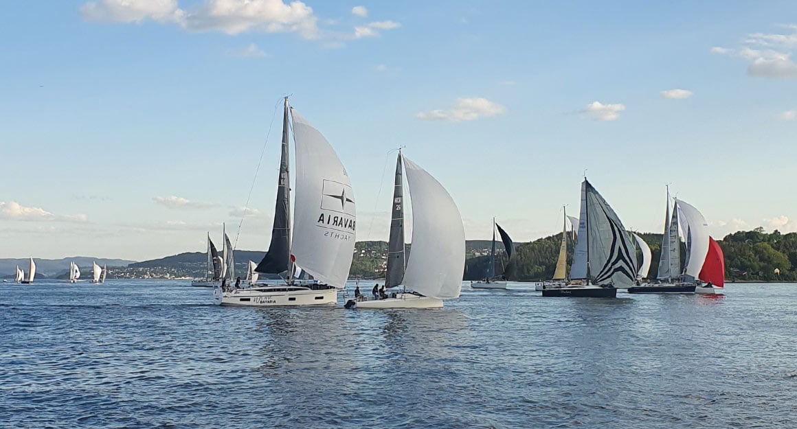 BAVARIA YACHTS - CR38 Content
