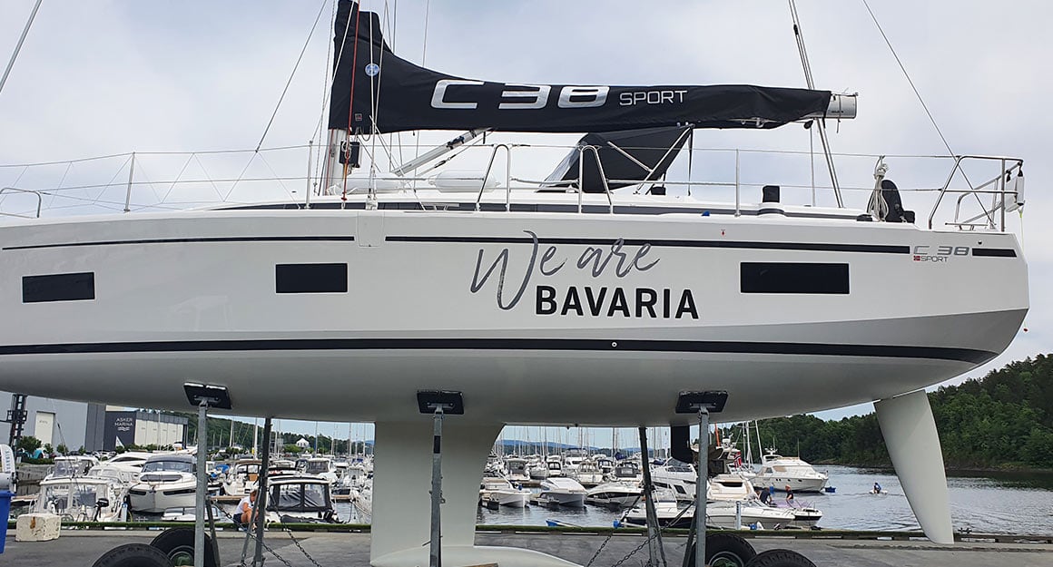 BAVARIA YACHTS - C38 Content