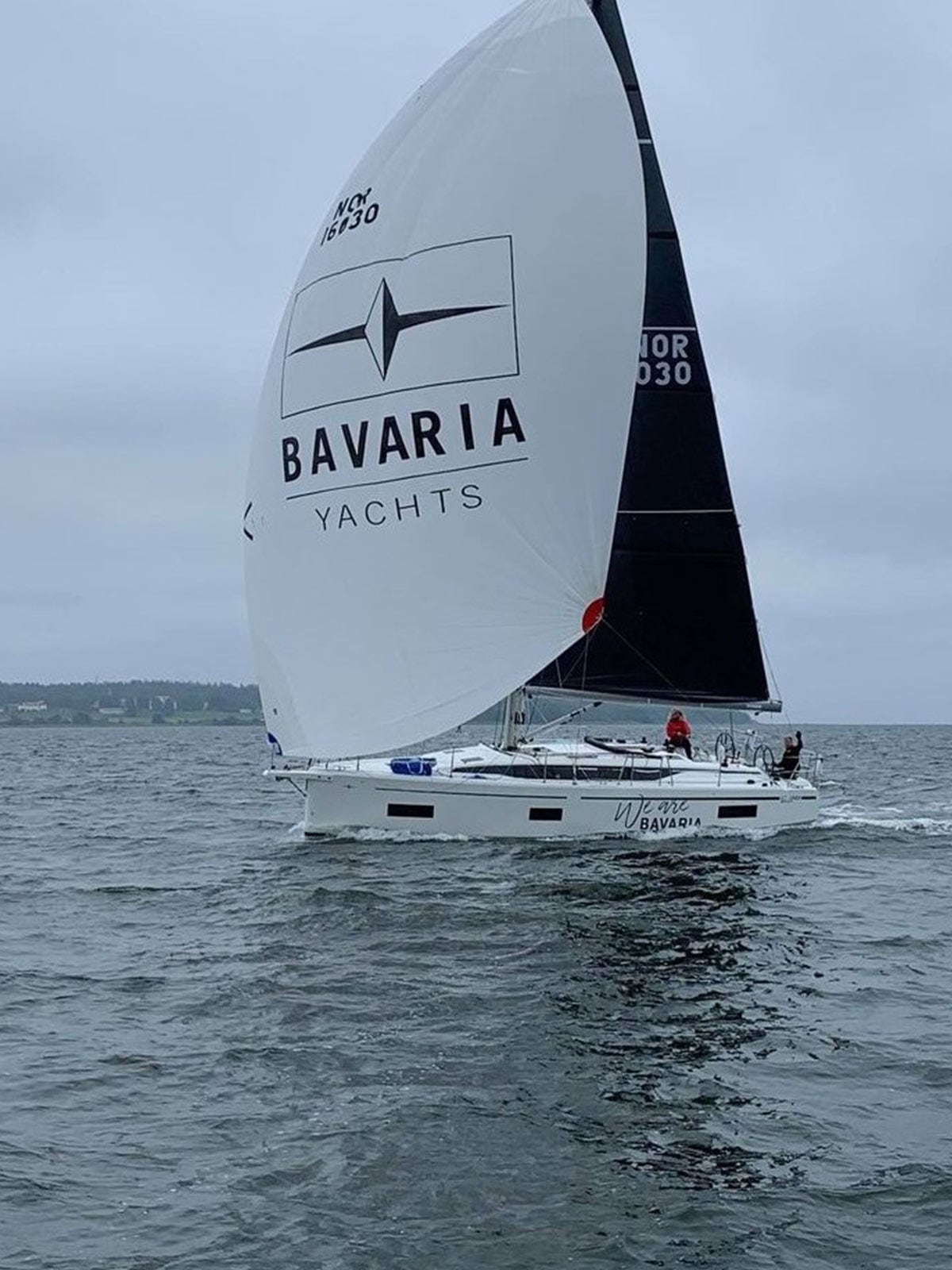 BAVARIA YACHTS - CR38 Content