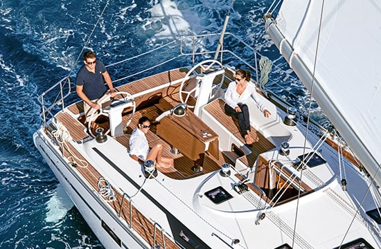 BAVARIA Segelboot Cruiser46