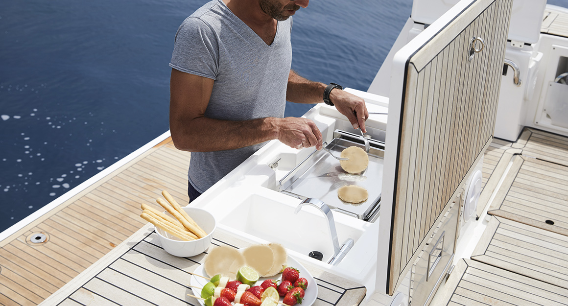 Einfache Sommerküche für die Pantry