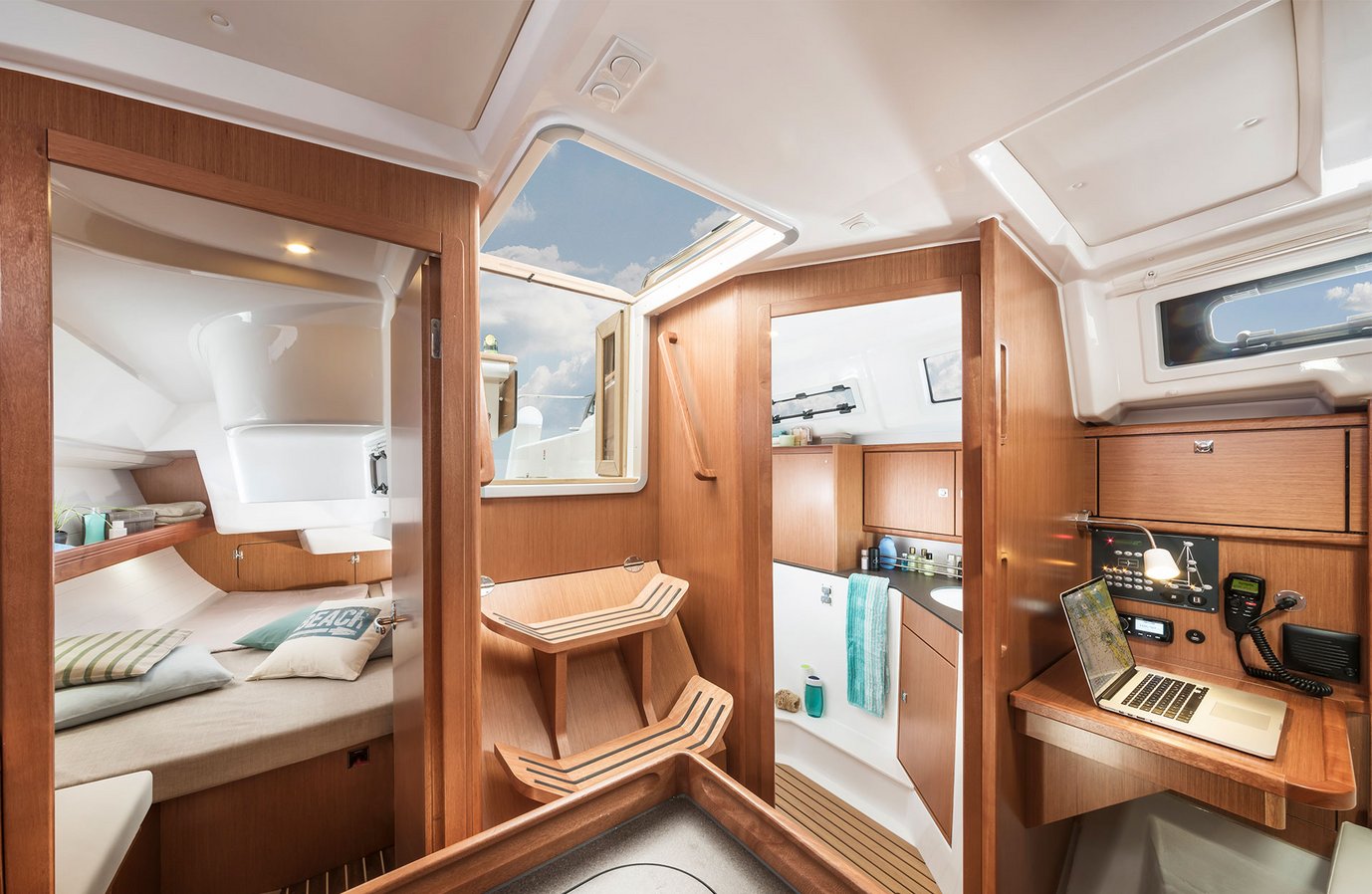 BAVARIA Segelboot Cruiser34