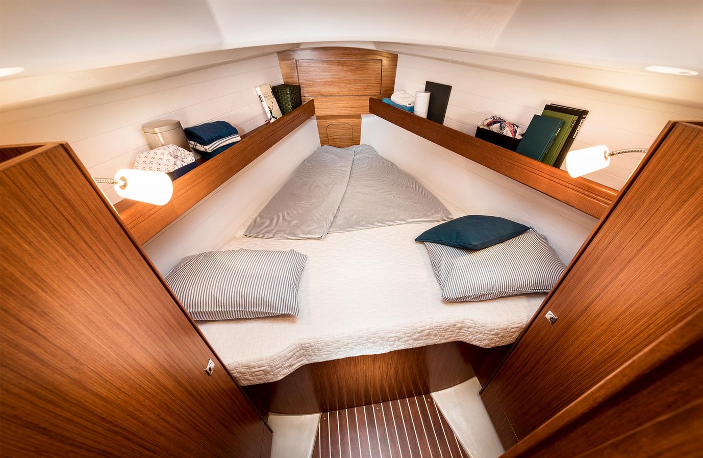 BAVARIA Segelboot Cruiser34