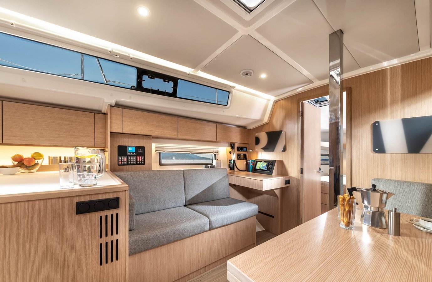 BAVARIA Segelboot C42 