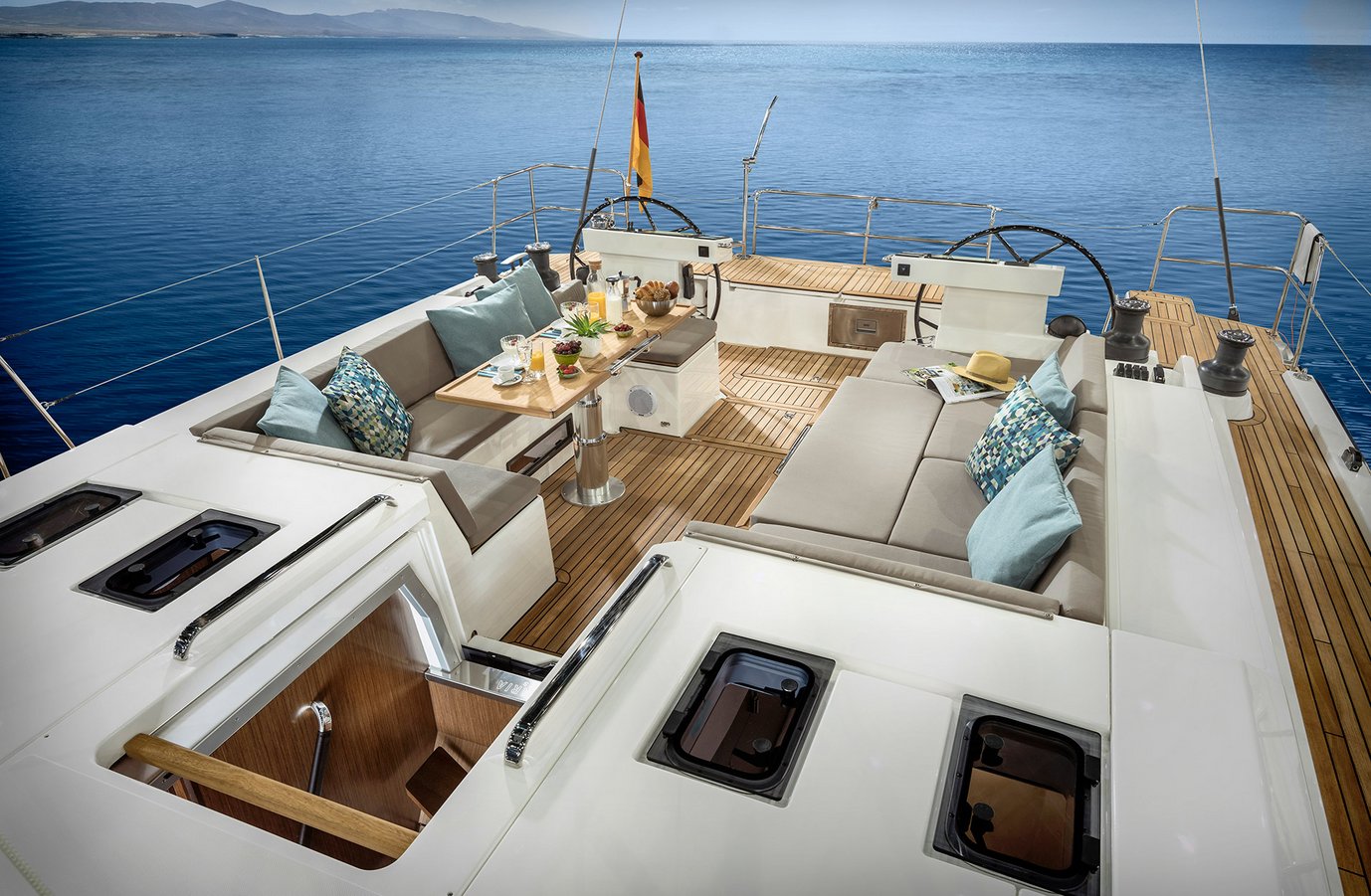 BAVARIA Segelboot C57