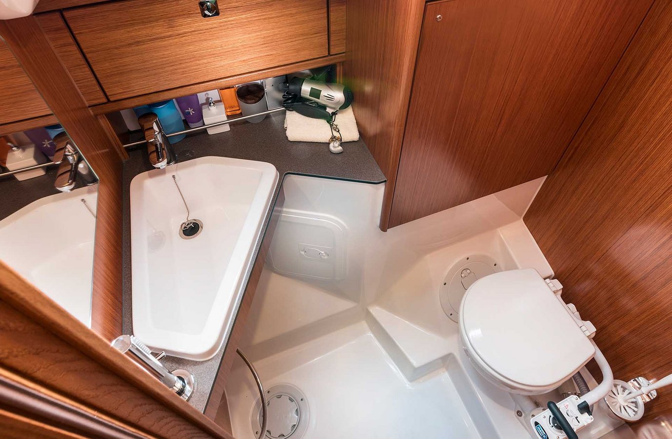 BAVARIA Segelboot Cruiser34