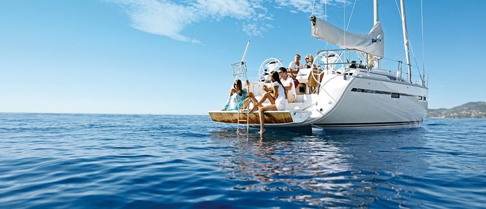 BAVARIA Segelboot Cruiser 46