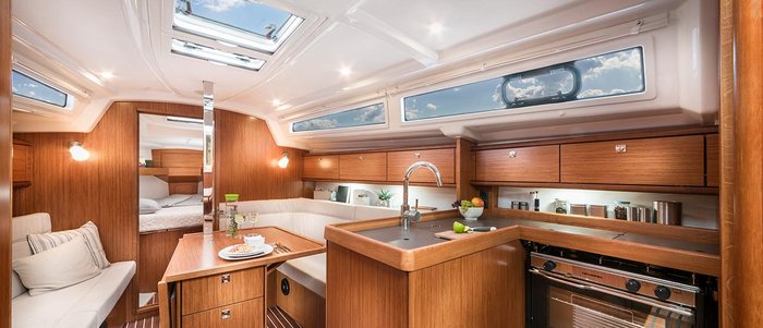 BAVARIA Segelboot Cruiser 34
