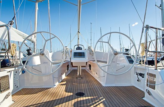 BAVARIA Segelboot Cruiser37