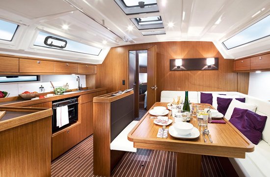 BAVARIA Segelboot Cruiser46