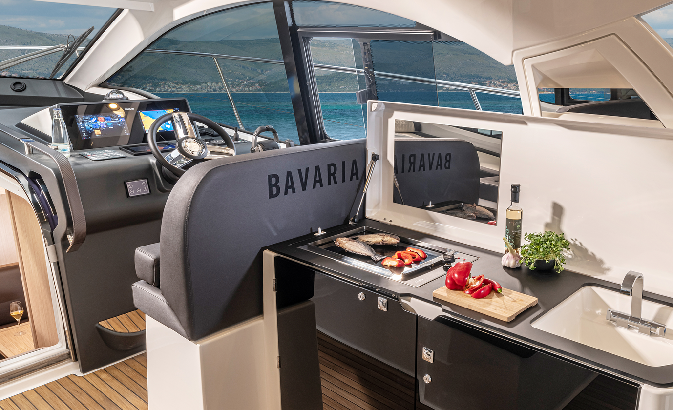 BAVARIA Motorboot SR41